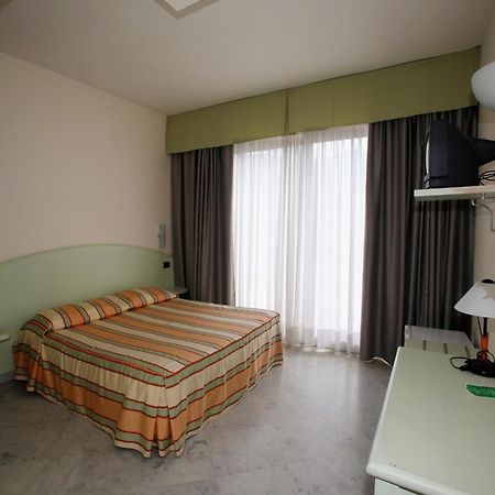 Hotel Elena 렉코 객실 사진