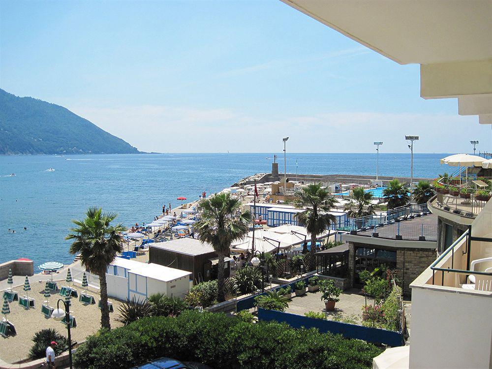 Hotel Elena 렉코 외부 사진