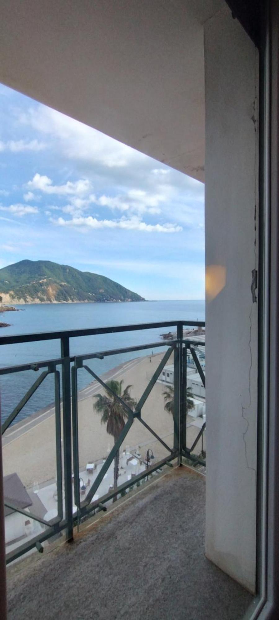 Hotel Elena 렉코 외부 사진