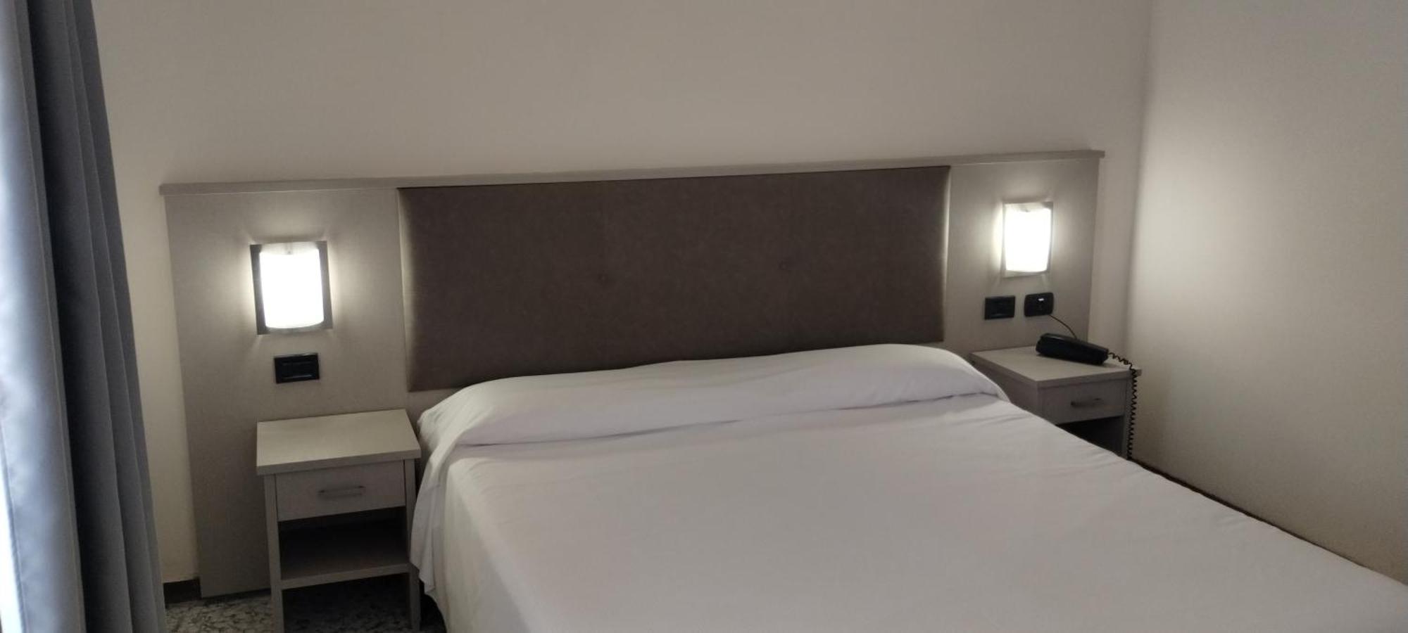 Hotel Elena 렉코 외부 사진